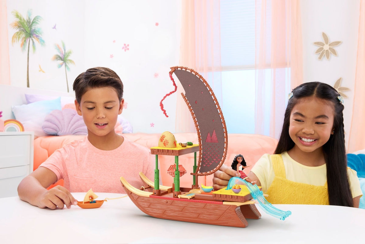 Princess Moana's Adventure Canoe Transforming Toy Set for Ages 4+