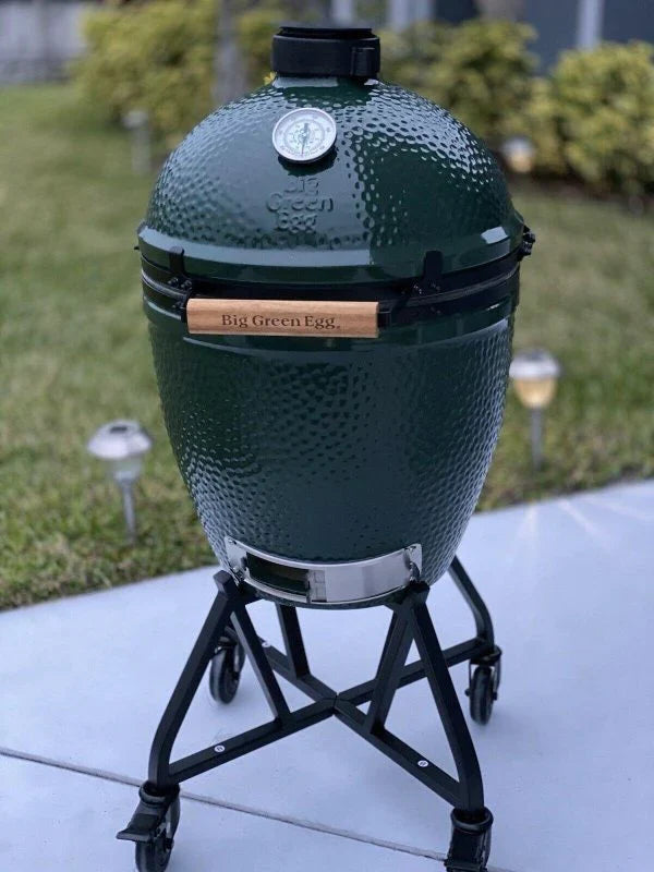 brand new big green egg grill smoker with new accessories M7187