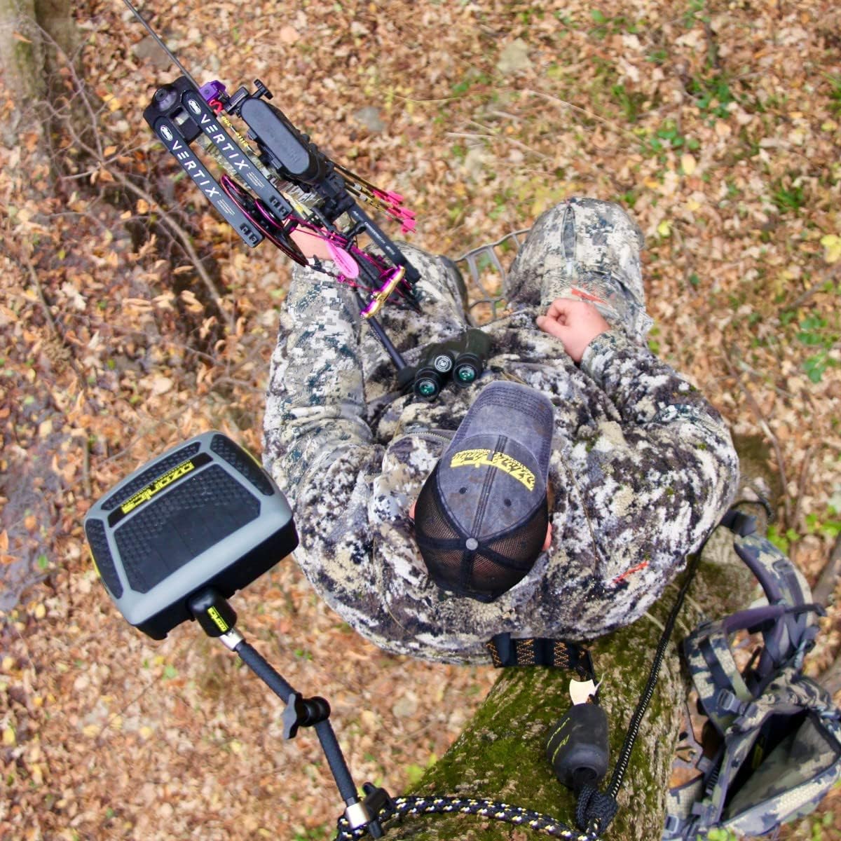 For the ozone generator for hunting, it has an enhanced output setting | An odor control device with 3 operation modes | An ozone odor elimination machine with a rechargeable battery and a tree-hanging device