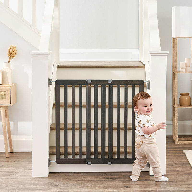 Wooden Top of Stairs Baby Gate F8303