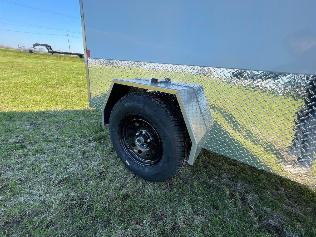5 x 8-ft Enclosed Trailer with Ramp Door, White