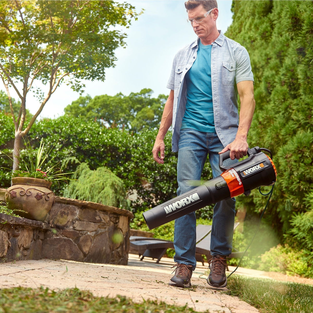 12 Amp Electric 800 CFM 135 MPH Leaf Blower with Turbine Fan Technology
